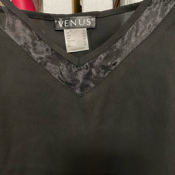 Top - Picture 2 of 4